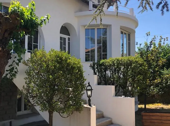 Bed & Breakfast La Demeure Des Sens Avec Et Sauna 4*